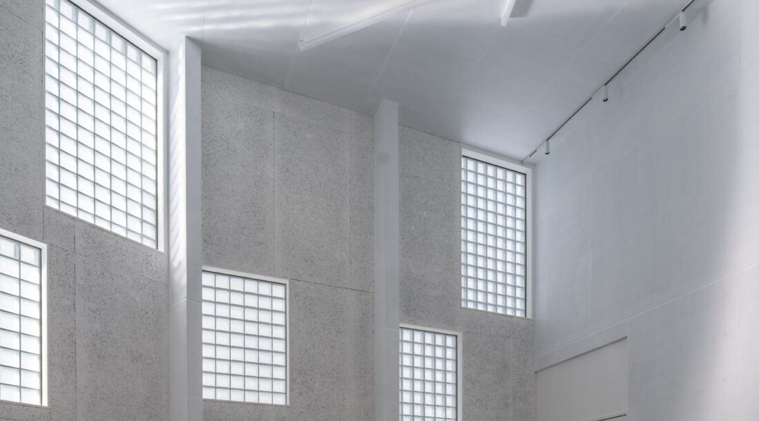 音楽家の集まるマンション「Grande Souche Kamiyashiro」のイベント時にステージにもなる音楽スタジオ